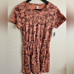 Desert Tee dress. NWT. Size SM.